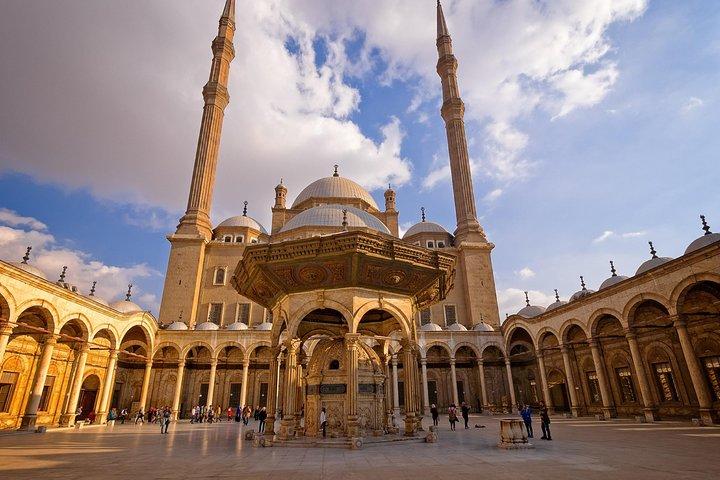 Cairo Day Tour to old Egyptian Museum Citadel and Khan Khalili