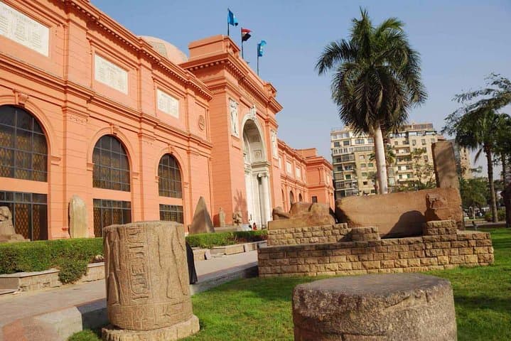 Cairo Full Day Tour To old Egyptian Museum & Old Cairo & Bazzar