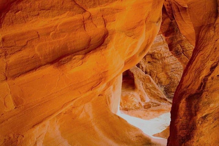 Valley of Fire/ Mojave Desert VIP Small Group Tour From Las Vegas