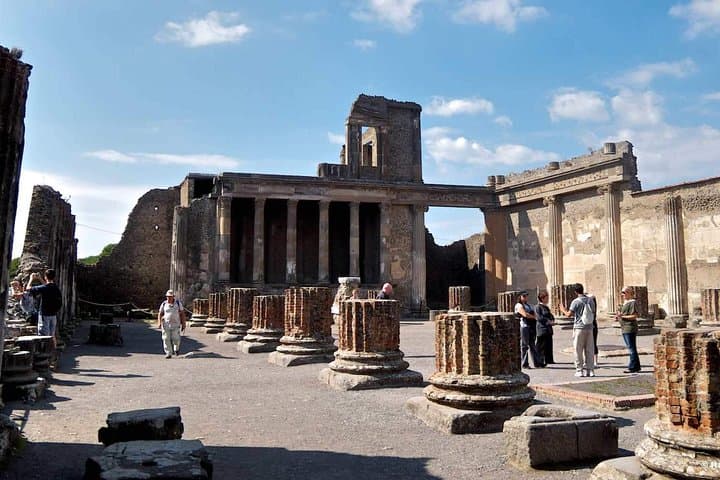 Pompeii and Herculaneum Ruins Private Tour