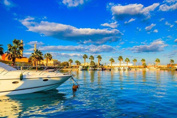 Day-Tour to the Red Sea from Cairo