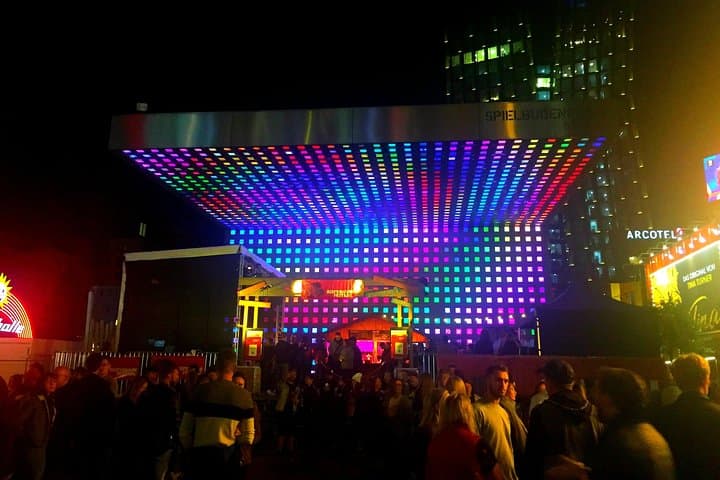English Reeperbahn Tour - St. Pauli Nightwalk (min.2)