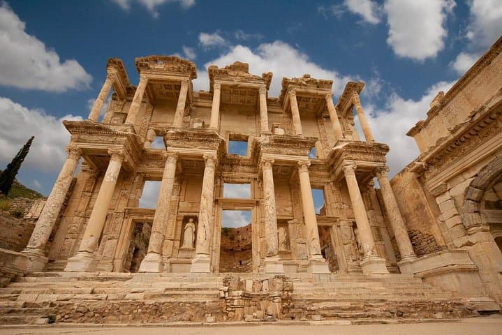 Private Tour to House of Virgin Mary, Ephesus with Selcuk Museum