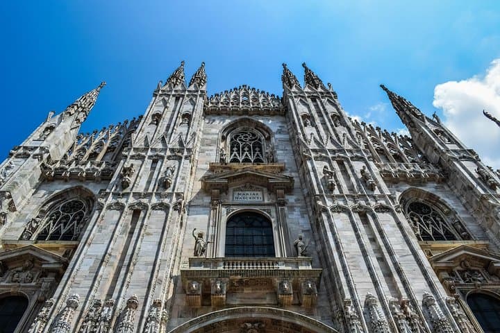 Milan Must-See Sites Guided Tour with Skip-the Line Tickets to Duomo & Cathedral