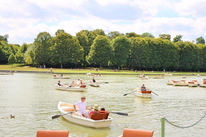 Versailles Palace & Marie-Antoinette's Estate Guided Tour
