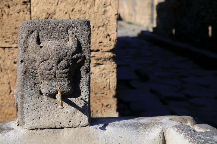 Pompeii Tour for Kids with Percy Jackson and The Heroes Hunt