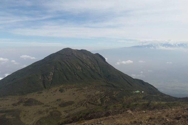 4 day Mount Meru climb