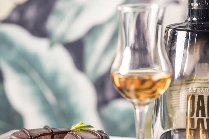 Athens: Greek Wines Tasting with Sommelier and Acropolis Views