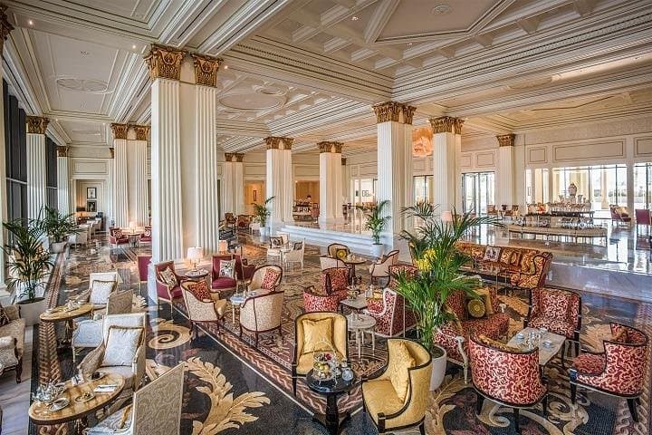 Buffet Dining in Palazzo Versace Dubai