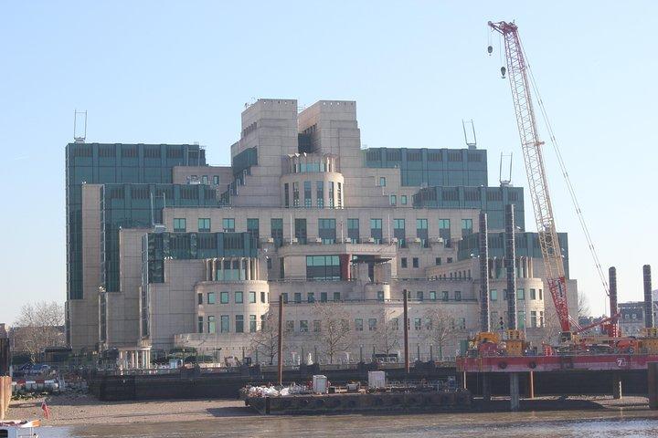 London: Spys, Spying, and Espionage Private Walking Tour