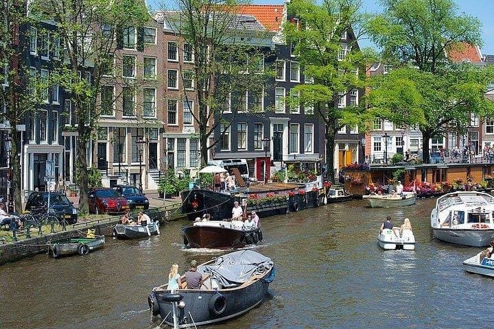 Red Light District tour with canal cruise