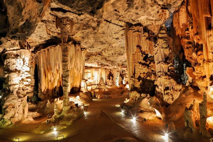 5-Day Garden Route Shared Tour from Cape Town including Addo National Park