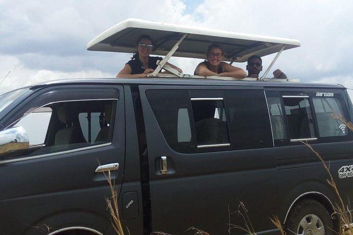 3 Days Ngorongoro crater-lake Manyara safari
