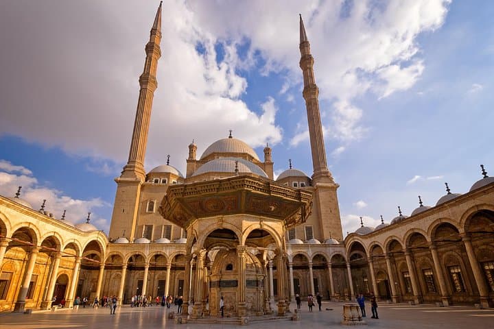 Cairo day tour to old Egyptian Museum Citadel and Old Cairo