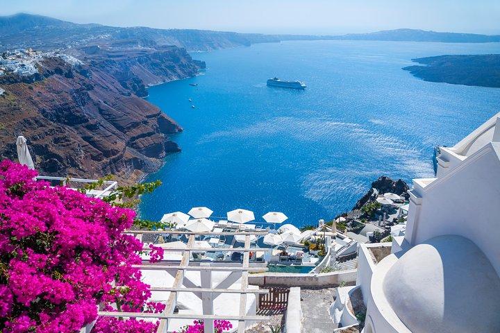 Discover Santorini in a Day- Private Tour 6 hours