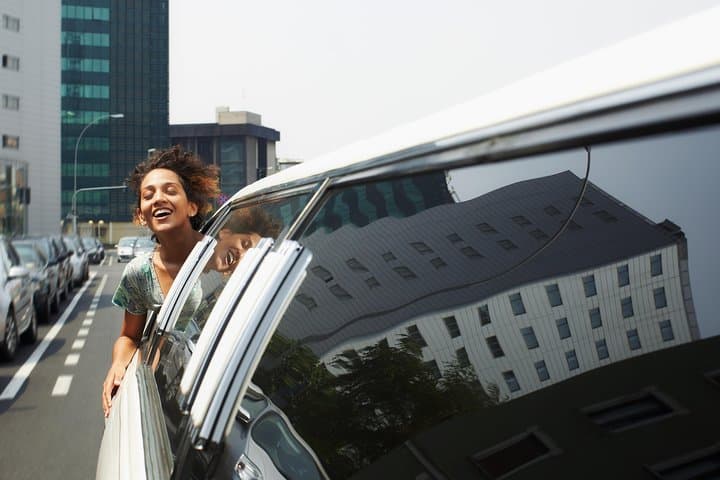 Airport Luxury departure ride from NYC Hotels by Limousine or SUV