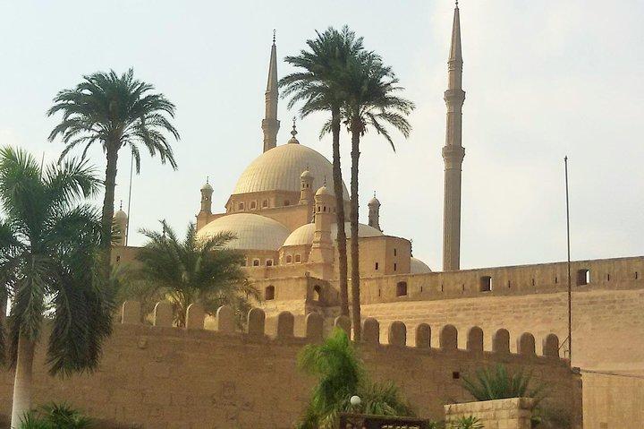 Best of Cairo Day Tour Giza Pyramids & Egyptian Museum & The Citadel & Lunch