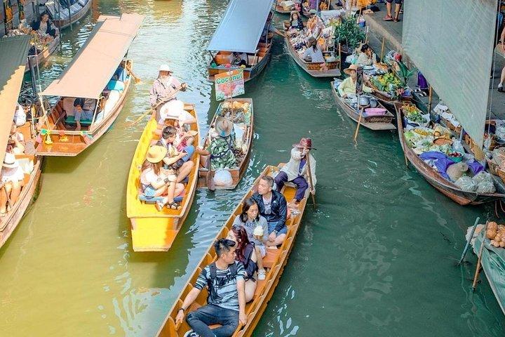 Maeklong Railway & Floating Market Tour (Private & All-Inclusive)