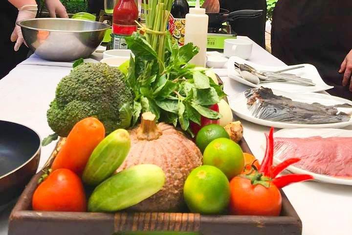 Traditional Khmer Menu Cooking Class Plus Market Tour ( Group Class )
