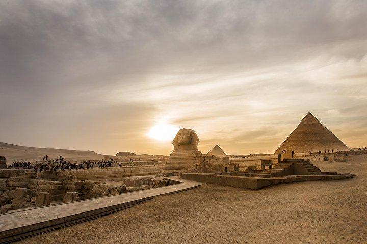 Private Two days tour in Cairo,Pyramids and the old City
