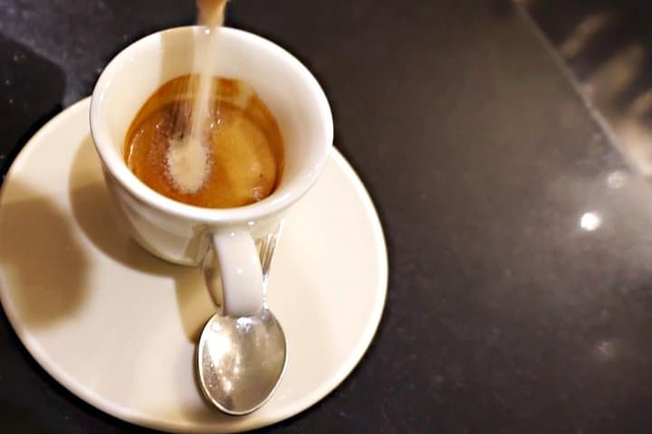 Walking Food Tour of Naples with Tastings
