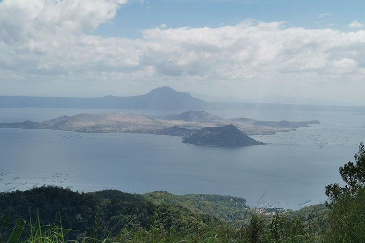 Private Tour: Tagaytay Taal Volcano View | Pagsanjan Falls (2in1)