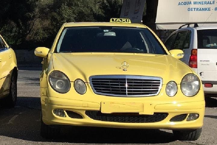 Private Arrival Transfer: Piraeus Cruise Port to Central Athens