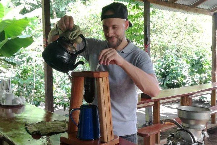 Sloth Observation, Coffee, Chocolate & Sugar Cane Experience