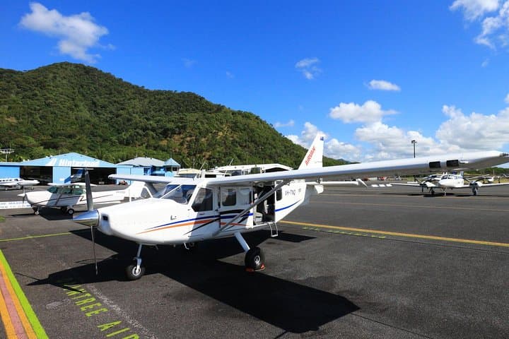 40-Minute Great Barrier Reef Scenic Flight from Cairns