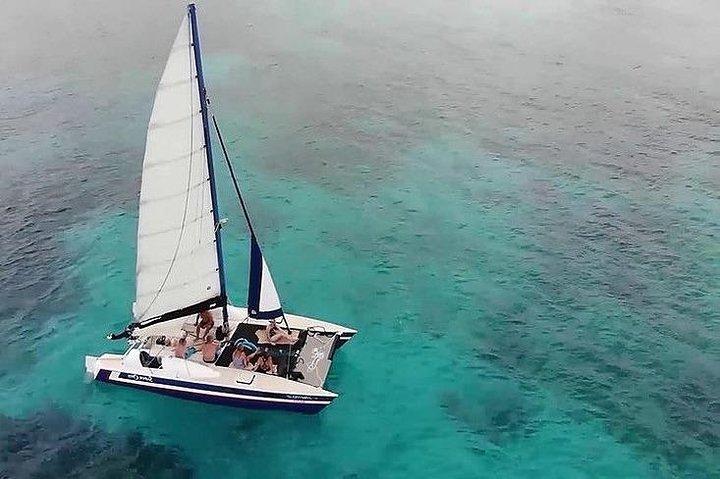 Barbados Catamaran Snorkel Cruise with Open Bar