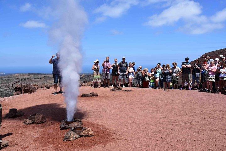 Premium Tour Timanfaya National Park and Cueva de Los Verdes