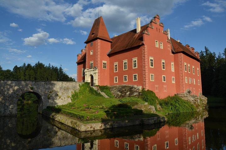Telc And Cervena Lhota Chateau Private Tour From Prague