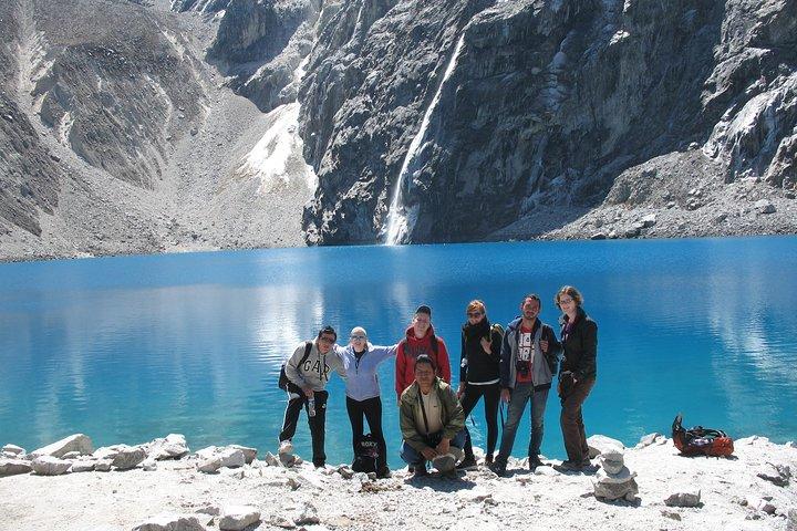 Lake 69 Full-Day Hiking Tour from Huaraz