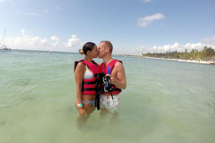 Private Experience: Akumal sea turtles encounter and Yal-kú lagoon colorfull fish snorkel.