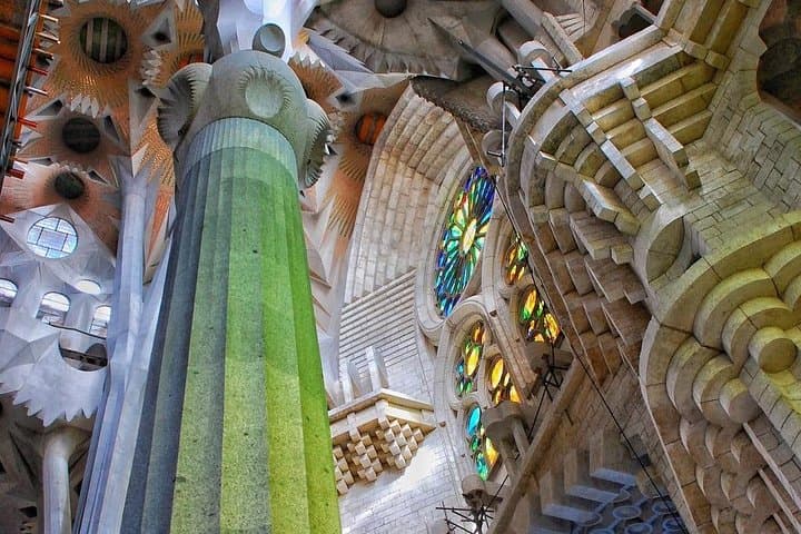 Explore Sagrada Familia with a Skip-the-Line Guided Tour