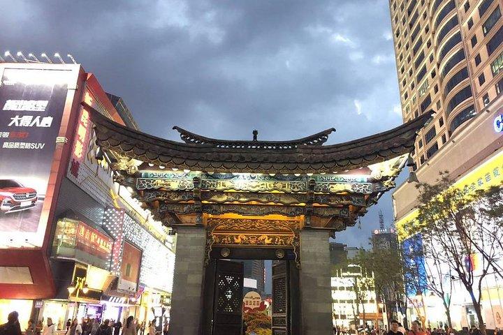 1-Day Kunming tour with the Green Lake,Bird & Flower market and Yuantong Temple