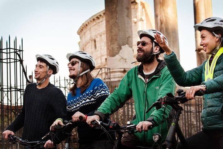 Rome City Small Group Bike Tour with quality Cannondale EBike