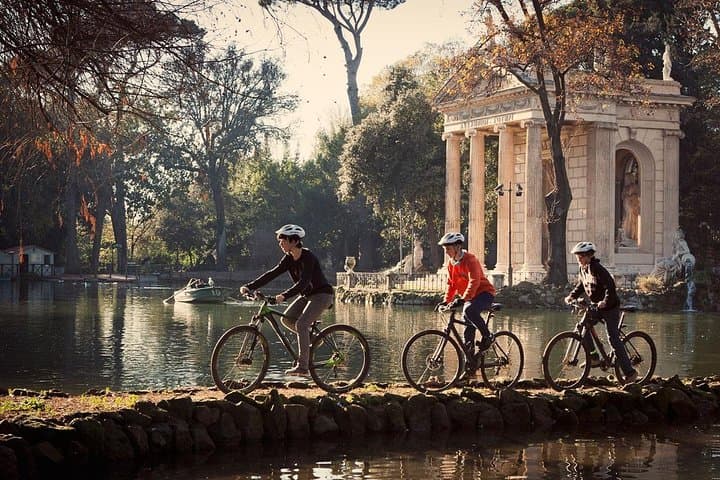 Rome City Small Group Bike Tour with quality Cannondale EBike