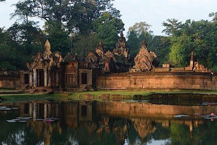 Kulen Waterfall and Banteay Srei Off Beaten Track
