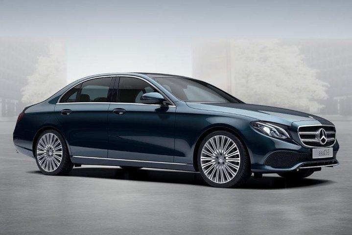 Private Transfer: Genoa to Genoa Cruise Port by Business Car