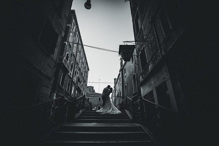 Sunrise Couple Photoshoot Tour