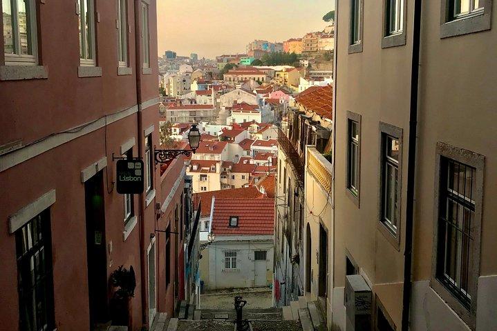 "Lisbon by Night" up to 6 people, private tour