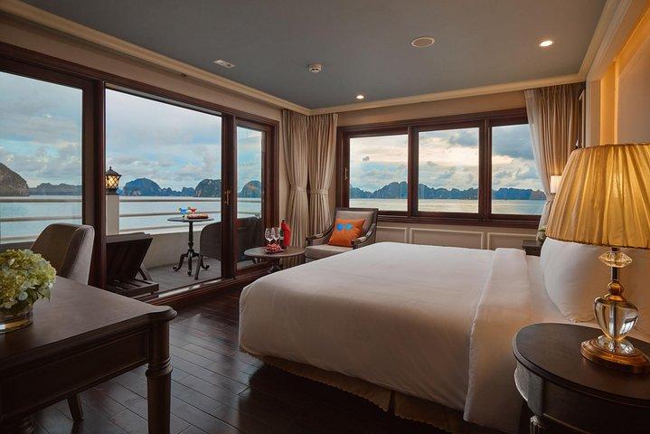 Bai Tu Long Luxury Cruise 2D/1N: Kayaking, Swimming, meals at pristine places