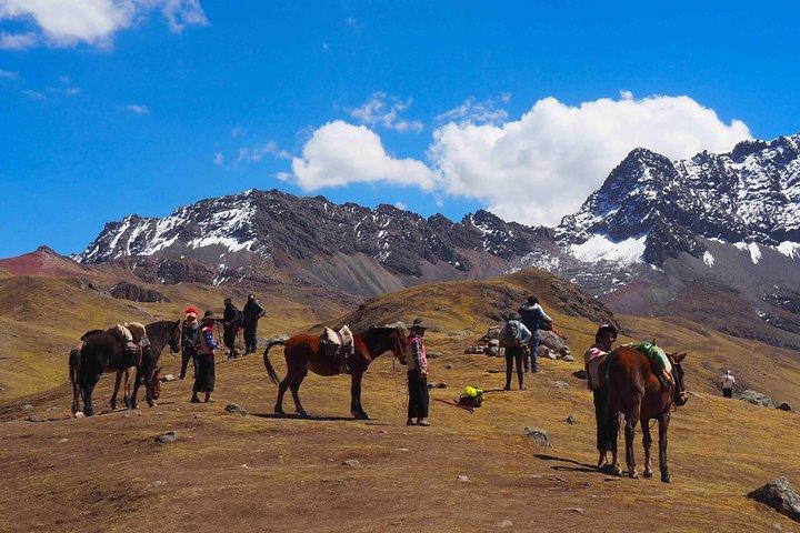 Rainbow Mountain Day Trip and Red Valley (Optional) With Meals