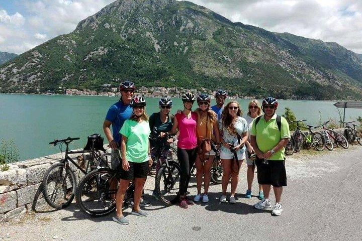 Bike & hike tour