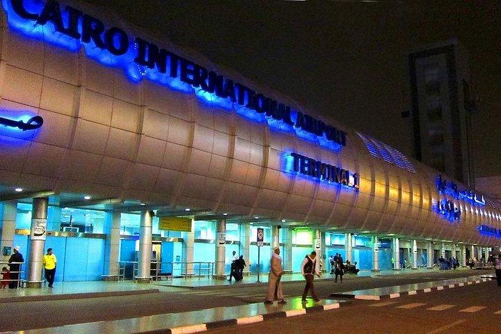 Luxurious Pickup From From Cairo International Airport