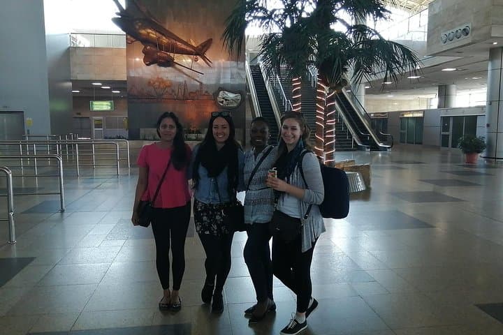 VIP Meet and Greet Private Hotel Transfer from Cairo Airport
