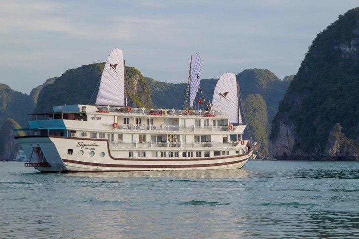 Bai Tu Long Luxury Cruise 2D/1N: Kayaking, Swimming, meals at pristine places
