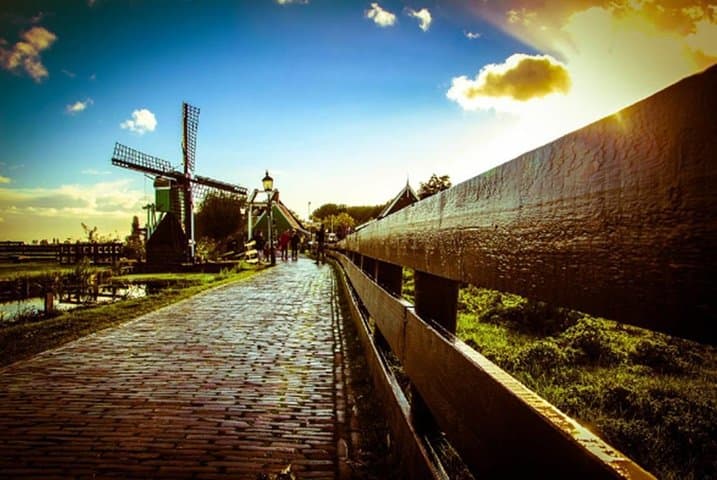 Ansterdam Highlights: Zaanse Schans, Edam, Volendam and Marken