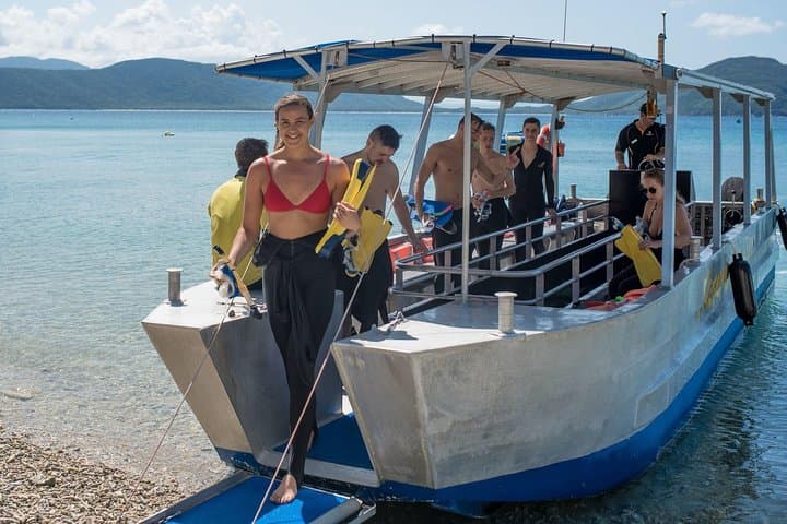 Fitzroy Island Day Tour from Cairns